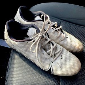 Men’s Nike vapor football cleats